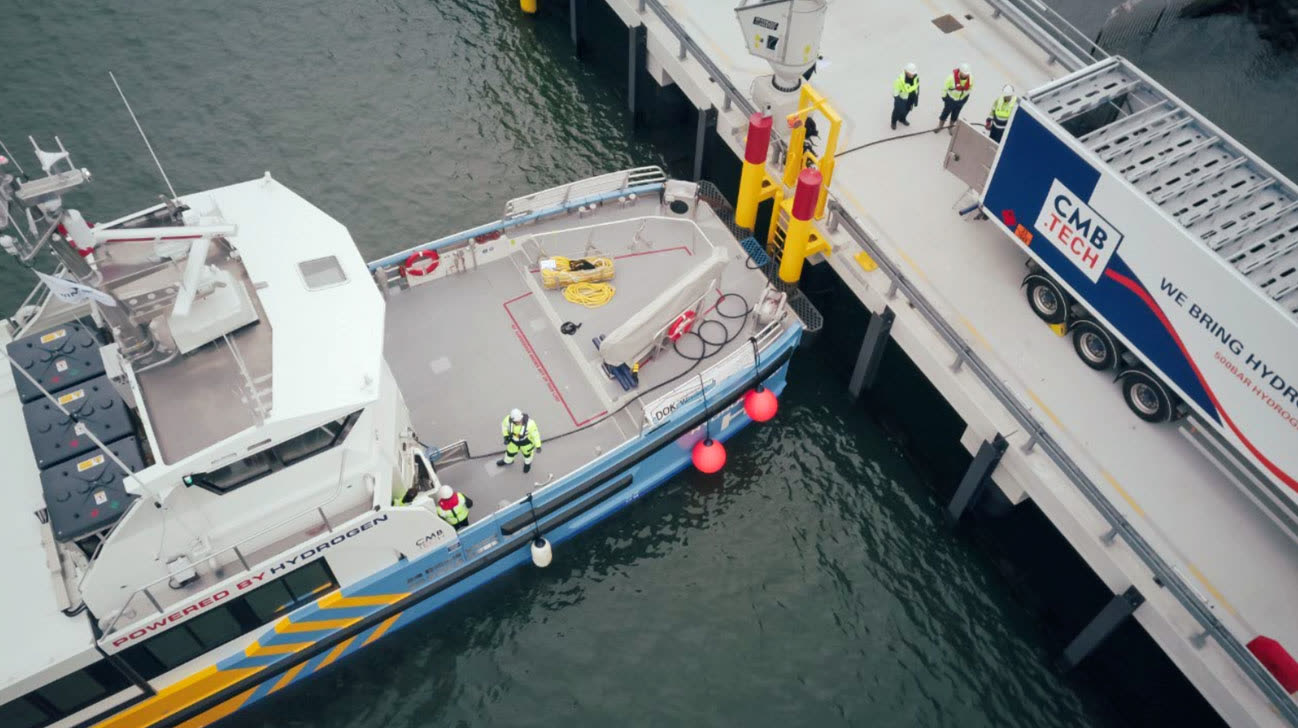 CyTec MEGC im Hafeneinsatz — Green-Hydrogen-Bunkerung